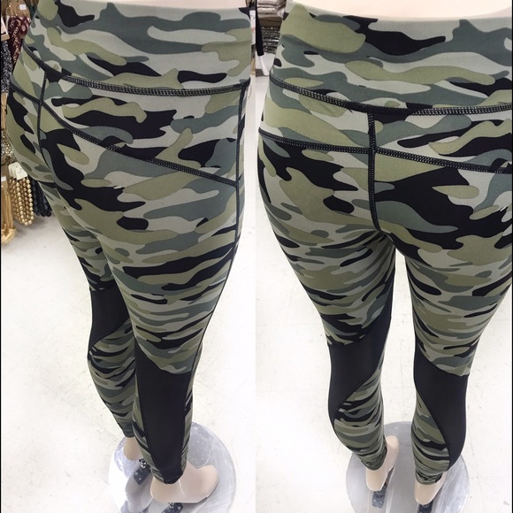 1️⃣ Pair Left! 🎉Camouflage Leggings w/Mesh Inlay - Picture 5 of 7